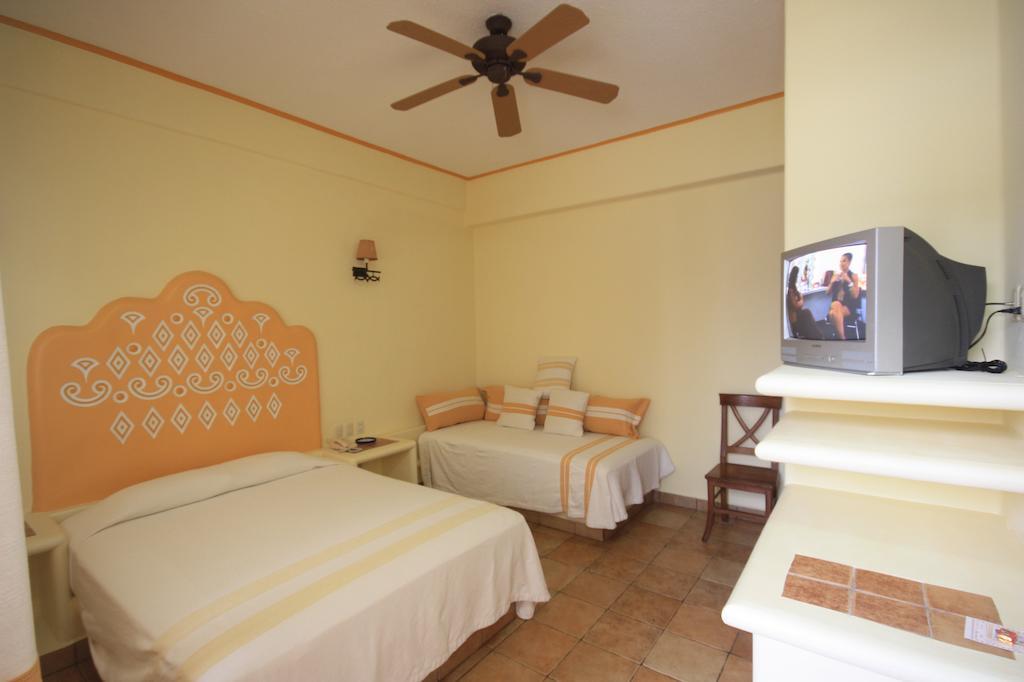 Hotel Maria Mixteca Santa Cruz Huatulco Oda fotoğraf